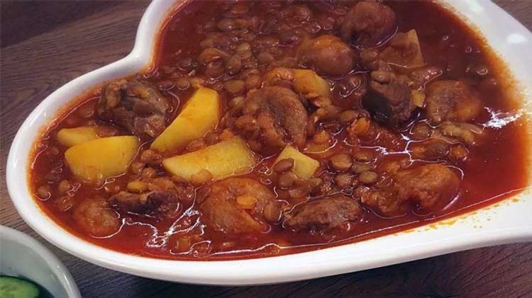 خورش عدس و گوشت