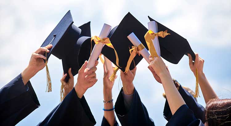 بورسیه تحصیلی دبیرستان ایتالیا برای زیر 18 سال و رایگان